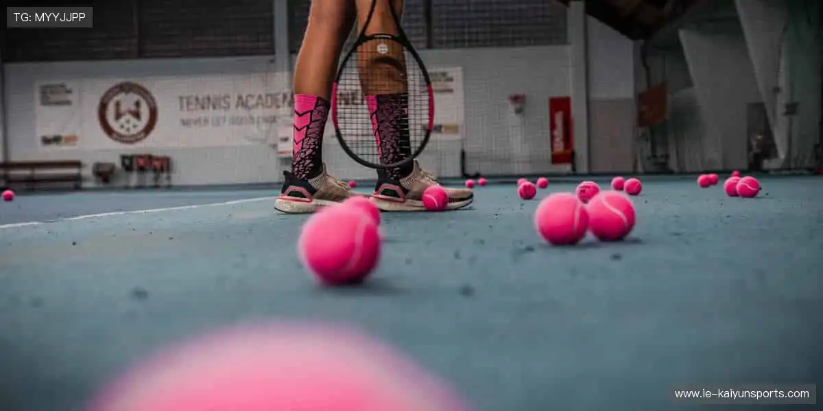 「错过直播?精彩回放随时看!📲订阅频道,精彩永不缺席!」